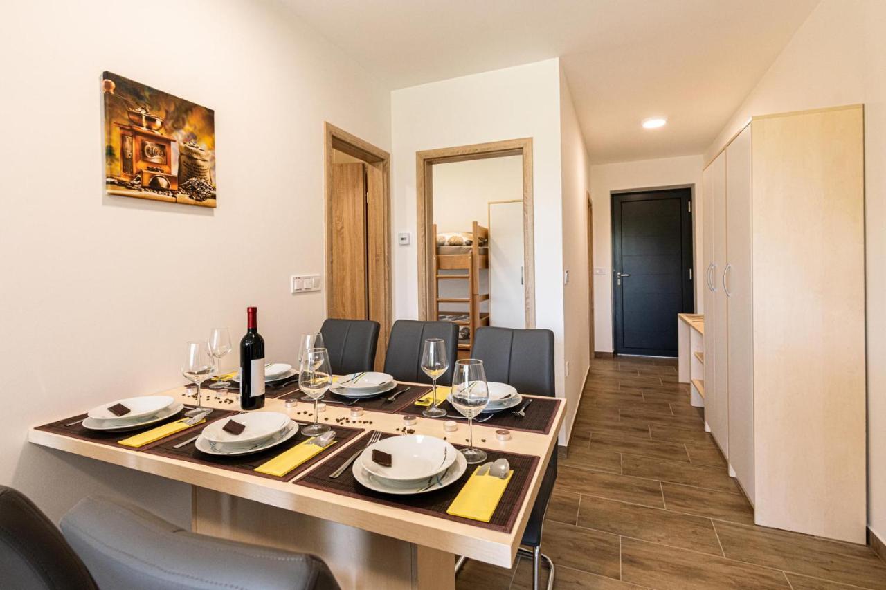 Apartmaji Banonia Veržej Exterior foto